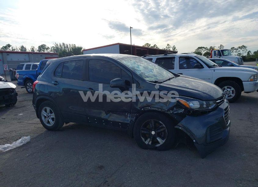 Photo 13 of 2019 Chevrolet Trax LS (VIN 3GNCJKSB4KL289367)