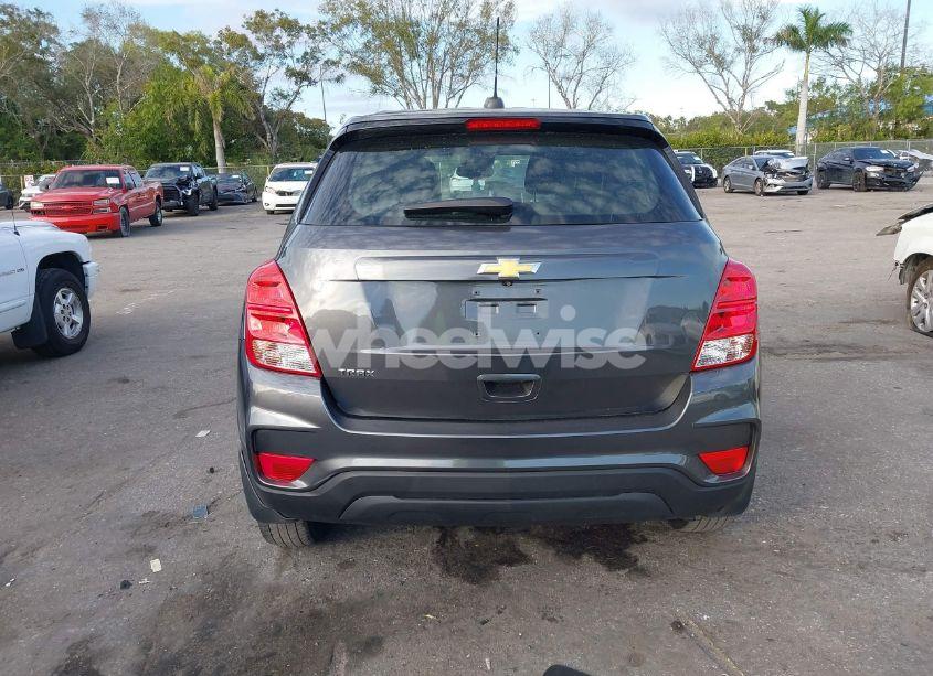 Photo 16 of 2019 Chevrolet Trax LS (VIN 3GNCJKSB4KL289367)
