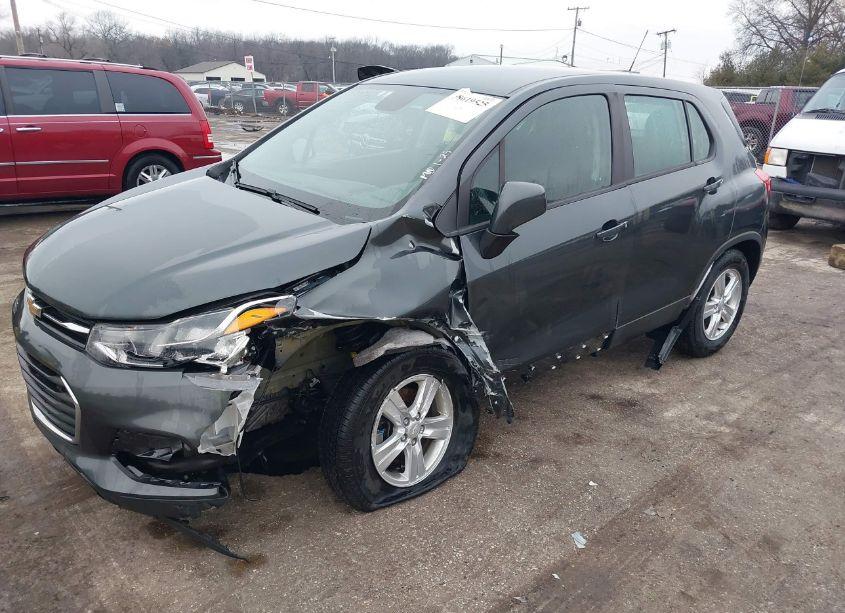 Photo 6 of 2019 Chevrolet Trax LS (VIN 3GNCJKSB4KL299655)