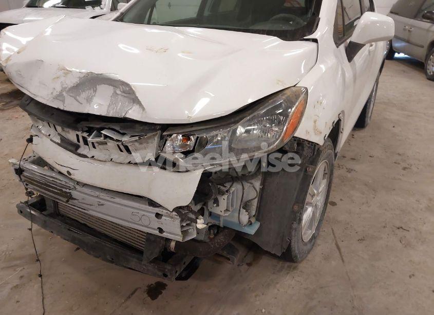 Photo 6 of 2019 Chevrolet Trax LS (VIN 3GNCJKSB4KL395852)