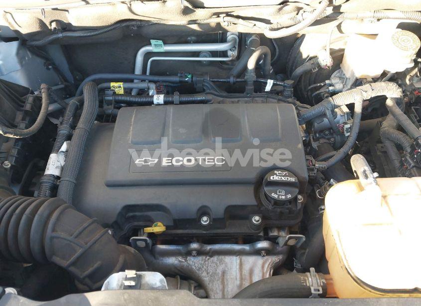 Photo 10 of 2020 Chevrolet Trax FWD LS (VIN 3GNCJKSB4LL218560)