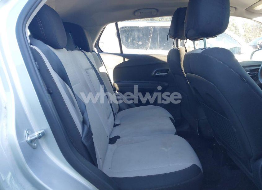 Photo 8 of 2020 Chevrolet Trax FWD LS (VIN 3GNCJKSB4LL218560)