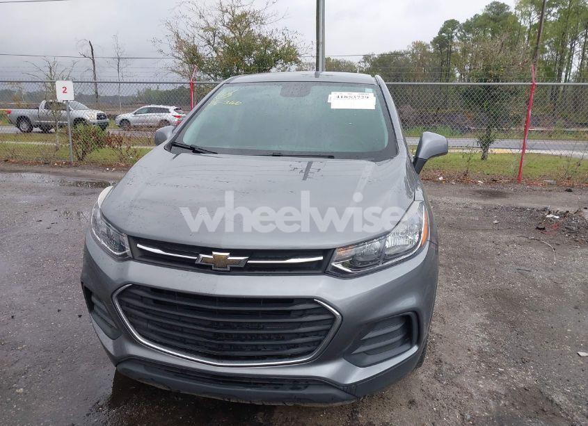 Photo 12 of 2020 Chevrolet Trax FWD LS (VIN 3GNCJKSB4LL272294)