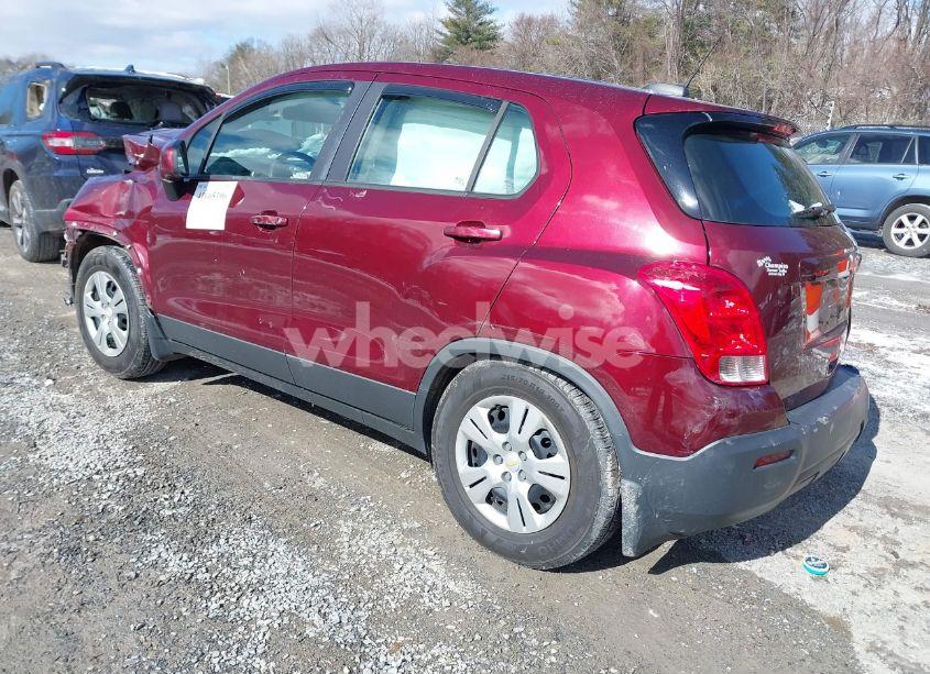 Photo 3 of 2016 Chevrolet Trax 1LS (VIN 3GNCJKSB5GL118960)