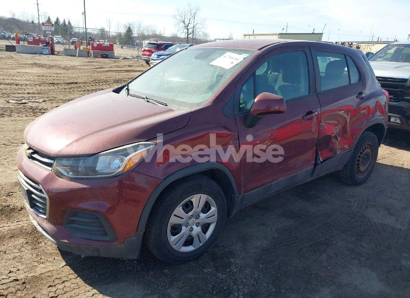 Photo 2 of 2017 Chevrolet Trax LS (VIN 3GNCJKSB5HL223466)
