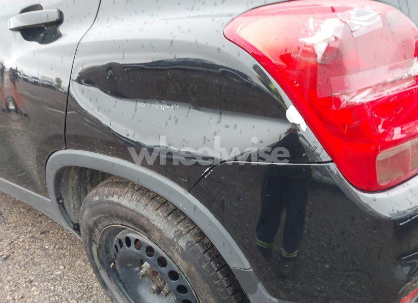 Photo 6 of 2017 Chevrolet Trax LS (VIN 3GNCJKSB5HL260050)