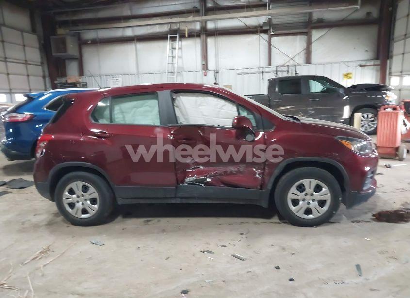 Photo 13 of 2017 Chevrolet Trax LS (VIN 3GNCJKSB5HL273073)