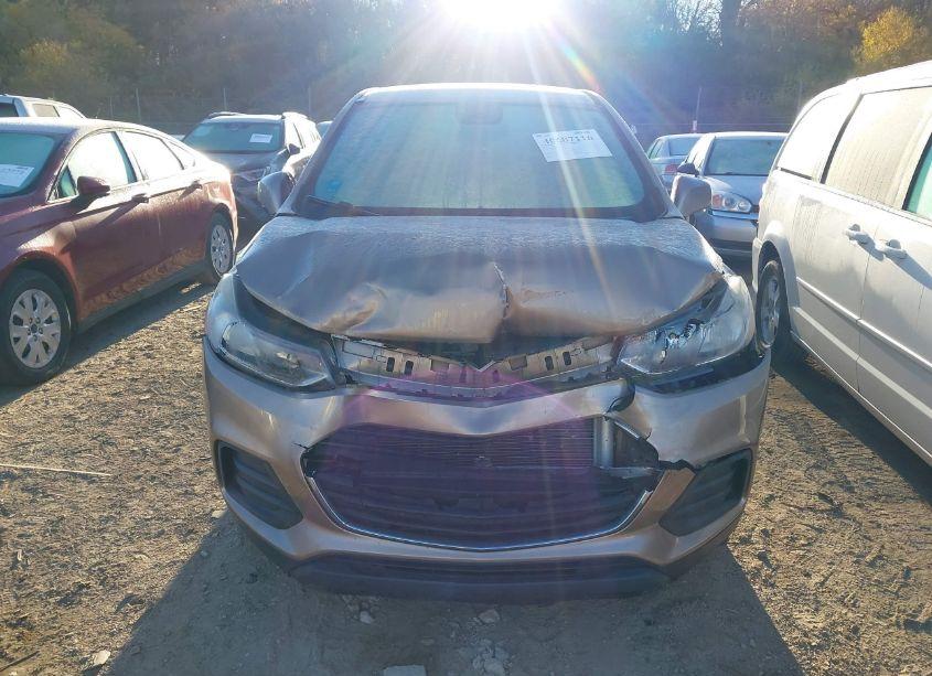 Photo 12 of 2018 Chevrolet Trax LS (VIN 3GNCJKSB5JL313075)