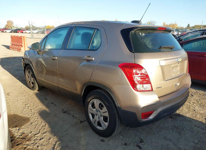 Photo 14 of 2018 Chevrolet Trax LS (VIN 3GNCJKSB5JL313075)