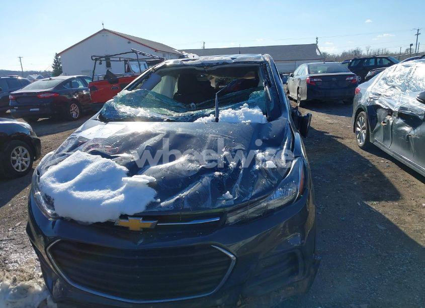 Photo 12 of 2019 Chevrolet Trax LS (VIN 3GNCJKSB5KL225628)