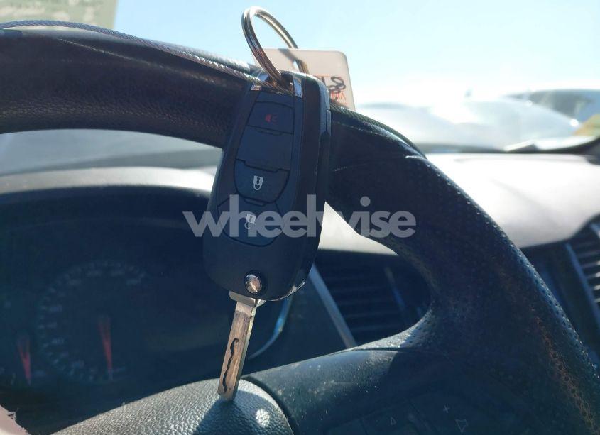 Photo 11 of 2019 Chevrolet Trax LS (VIN 3GNCJKSB5KL259875)