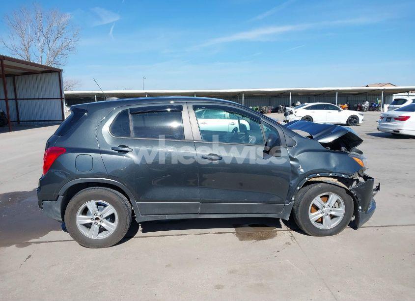 Photo 13 of 2019 Chevrolet Trax LS (VIN 3GNCJKSB5KL259875)
