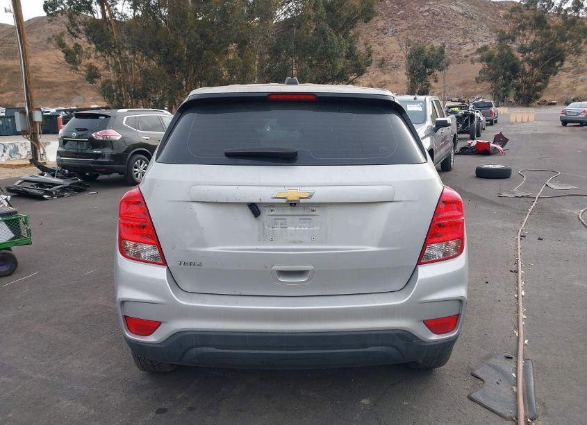 Photo 16 of 2019 Chevrolet Trax LS (VIN 3GNCJKSB5KL280564)