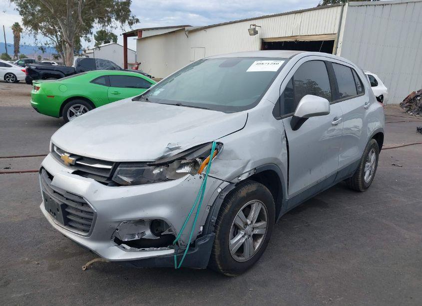 Photo 2 of 2019 Chevrolet Trax LS (VIN 3GNCJKSB5KL280564)
