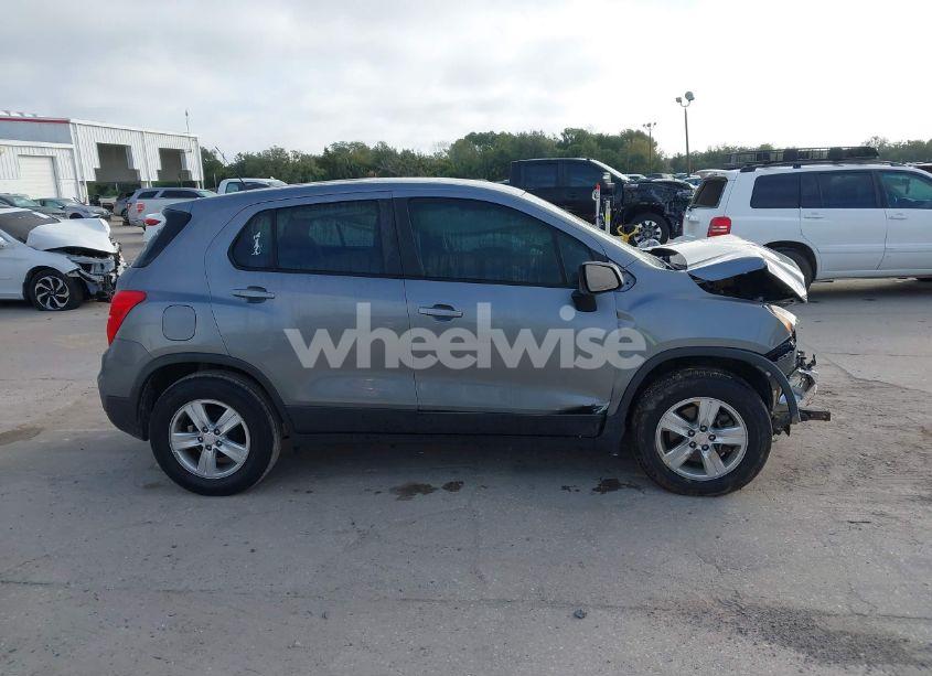 Photo 13 of 2020 Chevrolet Trax FWD LS (VIN 3GNCJKSB5LL215425)