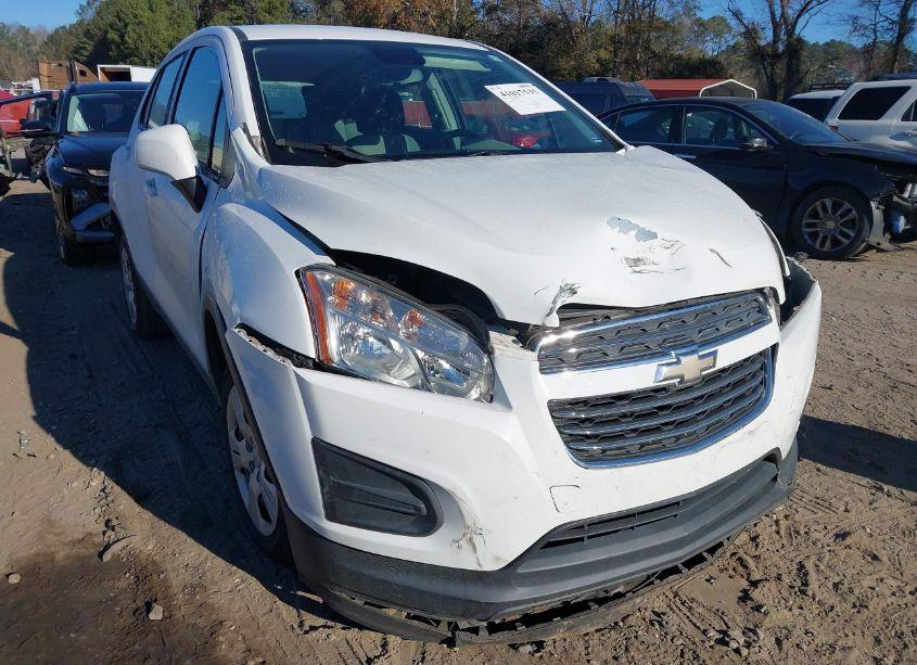 Photo 6 of 2015 Chevrolet Trax 1LS (VIN 3GNCJKSB6FL199899)