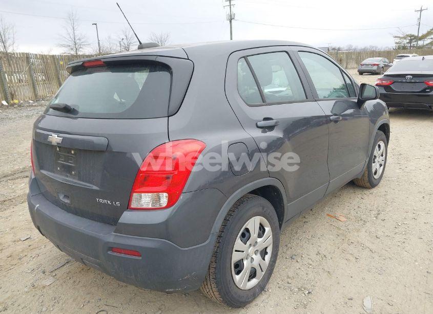 Photo 4 of 2016 Chevrolet Trax 1LS (VIN 3GNCJKSB6GL155712)