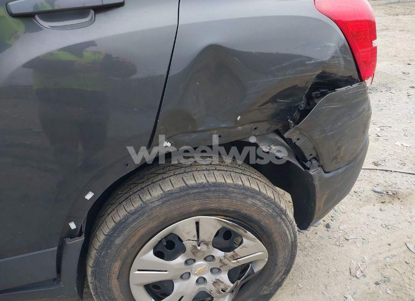 Photo 6 of 2016 Chevrolet Trax 1LS (VIN 3GNCJKSB6GL155712)