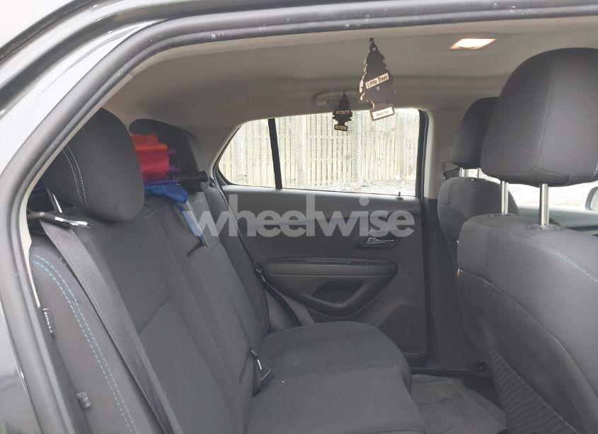 Photo 8 of 2016 Chevrolet Trax 1LS (VIN 3GNCJKSB6GL155712)