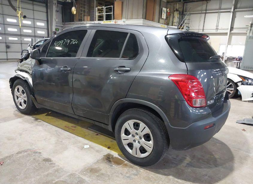 Photo 3 of 2016 Chevrolet Trax 1LS (VIN 3GNCJKSB6GL264784)