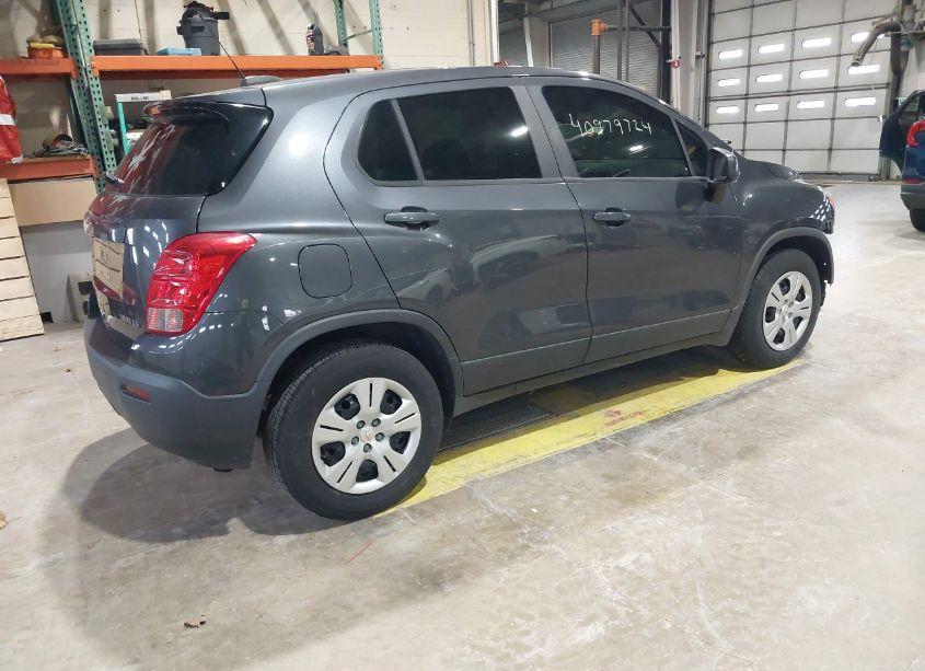 Photo 4 of 2016 Chevrolet Trax 1LS (VIN 3GNCJKSB6GL264784)