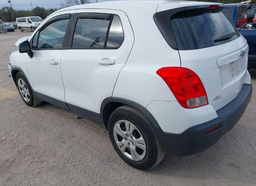 Photo 3 of 2016 Chevrolet Trax 1LS (VIN 3GNCJKSB6GL269712)