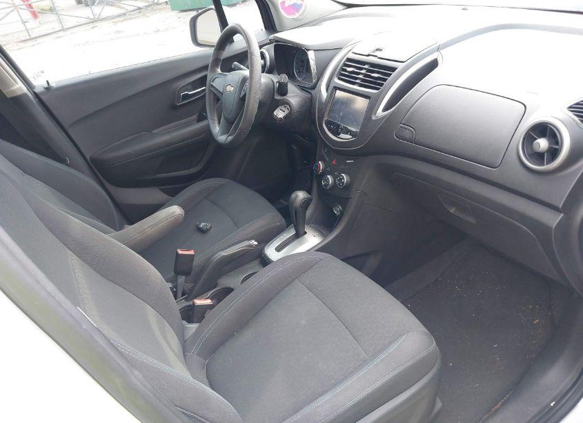 Photo 5 of 2016 Chevrolet Trax 1LS (VIN 3GNCJKSB6GL269712)