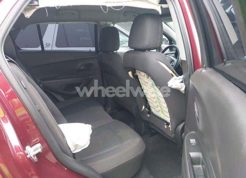 Photo 8 of 2017 Chevrolet Trax LS (VIN 3GNCJKSB6HL185309)