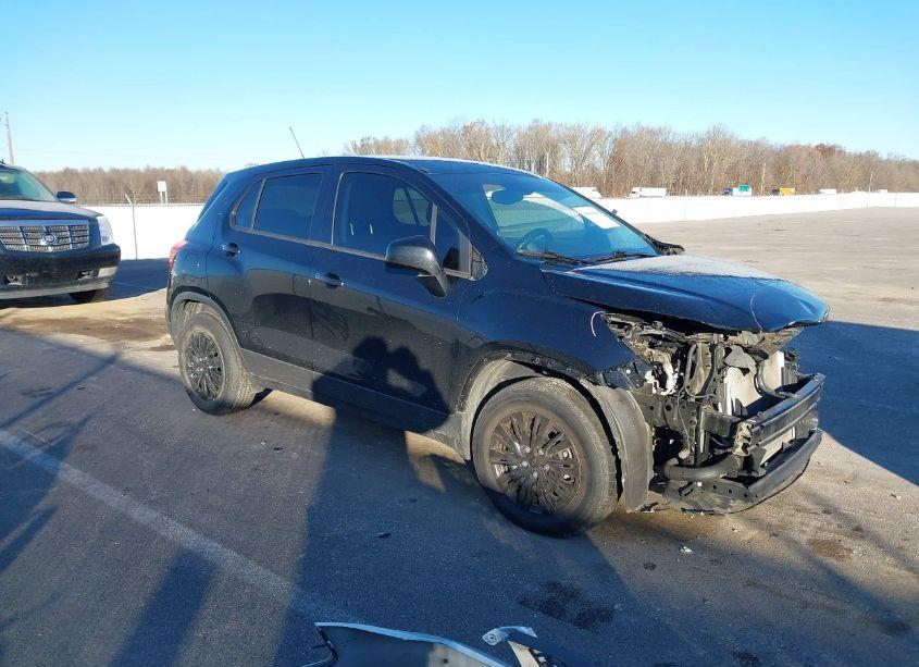 2018 Chevrolet Trax LS (VIN 3GNCJKSB6JL349650) main photo