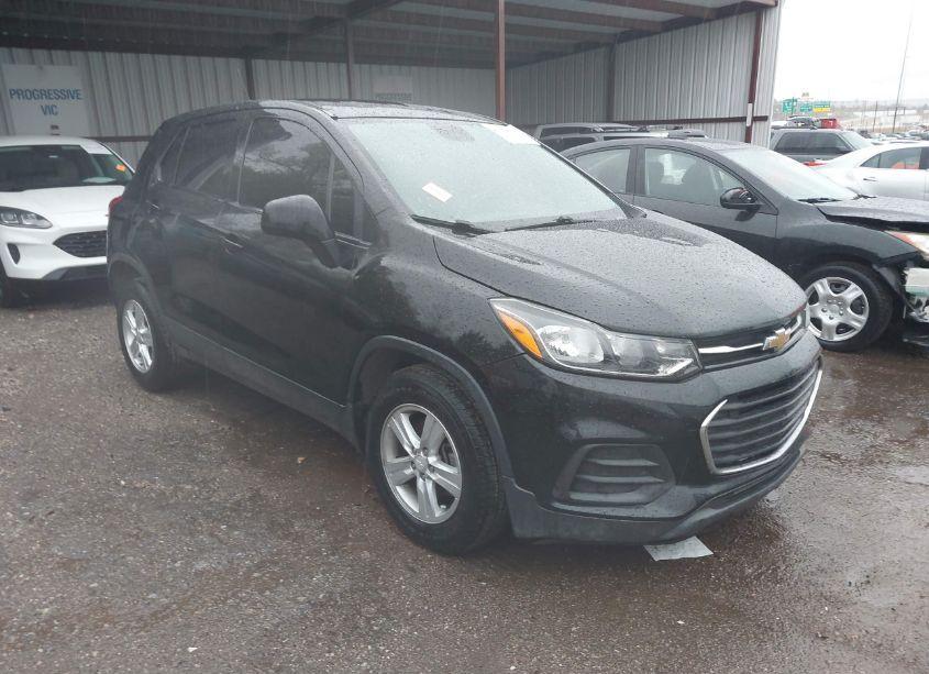 2019 Chevrolet Trax LS (VIN 3GNCJKSB6KL223385) main photo