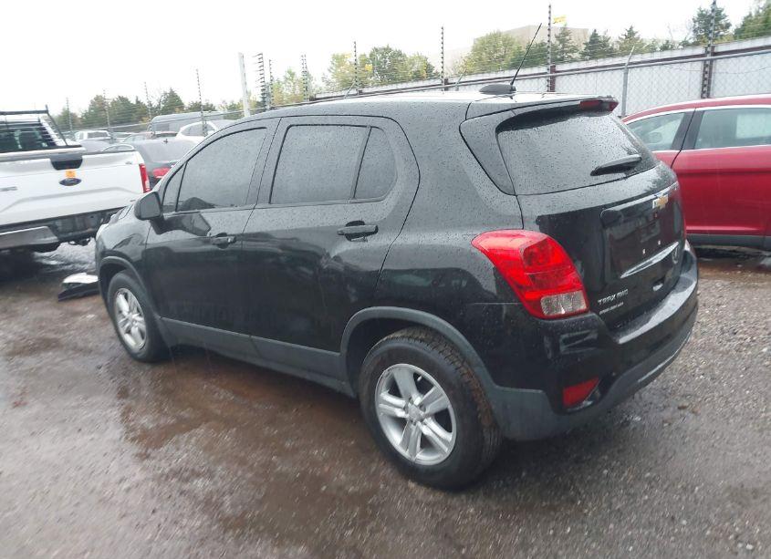 Photo 3 of 2019 Chevrolet Trax LS (VIN 3GNCJKSB6KL223385)
