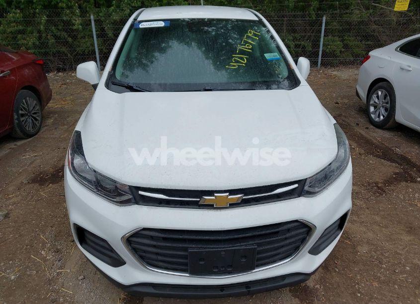 Photo 12 of 2019 Chevrolet Trax LS (VIN 3GNCJKSB6KL343655)