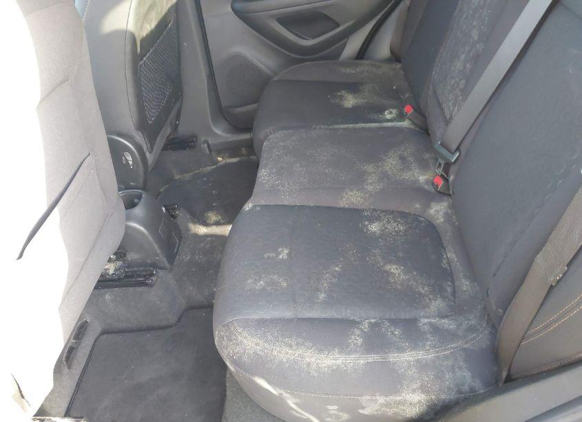 Photo 6 of 2019 Chevrolet Trax LS (VIN 3GNCJKSB6KL386859)