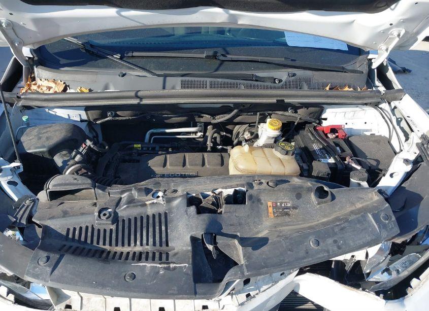 Photo 10 of 2017 Chevrolet Trax LS (VIN 3GNCJKSB7HL148933)