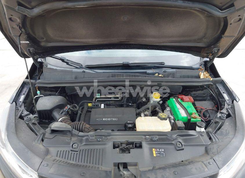 Photo 10 of 2018 Chevrolet Trax LS (VIN 3GNCJKSB7JL168881)