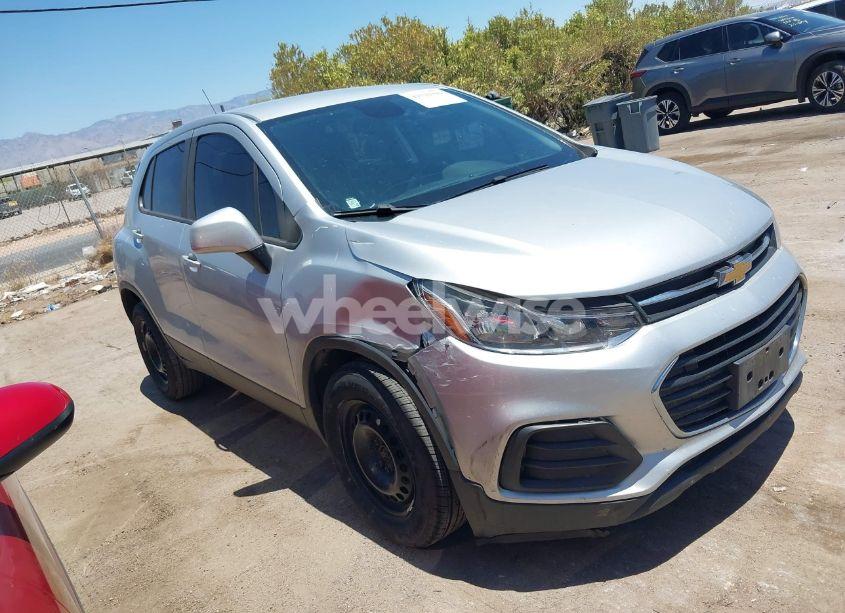 2018 Chevrolet Trax LS (VIN 3GNCJKSB7JL222499) main photo