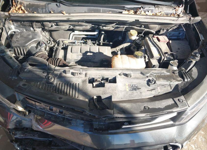 Photo 10 of 2019 Chevrolet Trax LS (VIN 3GNCJKSB7KL116068)