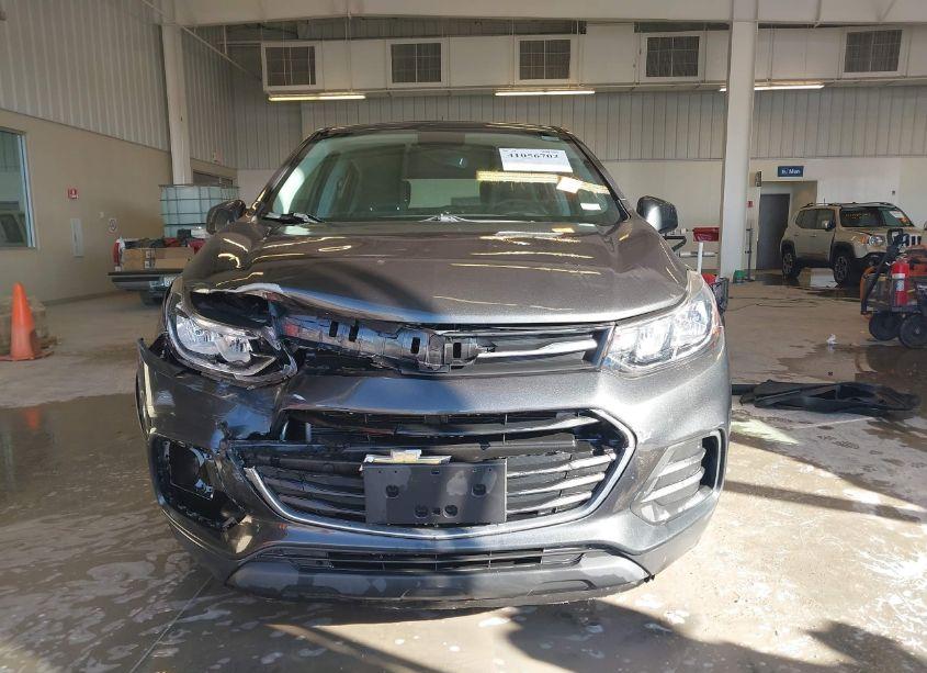 Photo 12 of 2019 Chevrolet Trax LS (VIN 3GNCJKSB7KL116068)