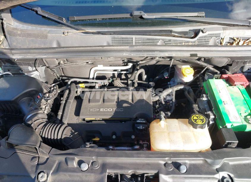 Photo 10 of 2019 Chevrolet Trax LS (VIN 3GNCJKSB7KL220804)