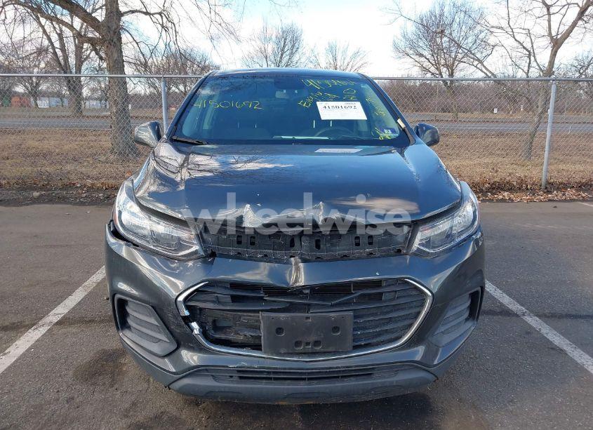 Photo 12 of 2019 Chevrolet Trax LS (VIN 3GNCJKSB7KL241538)