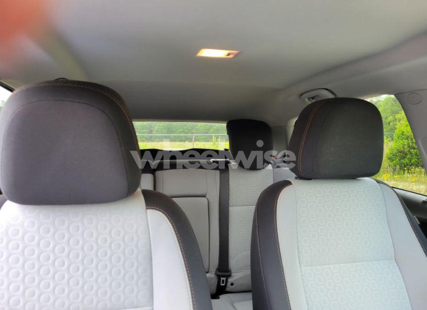 Photo 8 of 2019 Chevrolet Trax LS (VIN 3GNCJKSB7KL311989)