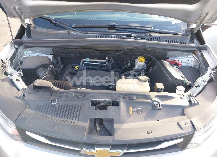 Photo 10 of 2019 Chevrolet Trax LS (VIN 3GNCJKSB7KL378530)