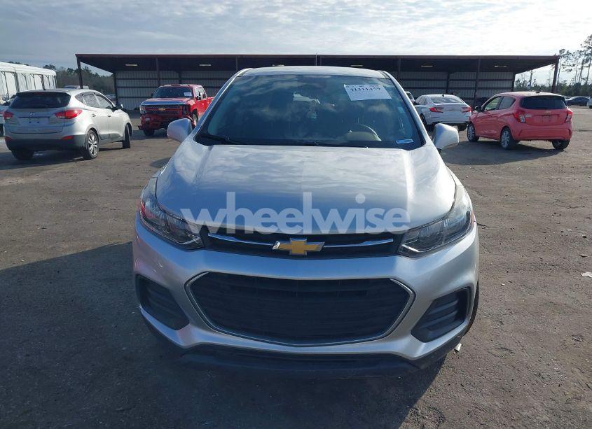 Photo 12 of 2019 Chevrolet Trax LS (VIN 3GNCJKSB7KL378530)