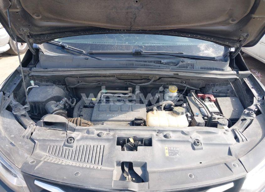 Photo 10 of 2020 Chevrolet Trax FWD LS (VIN 3GNCJKSB7LL111941)