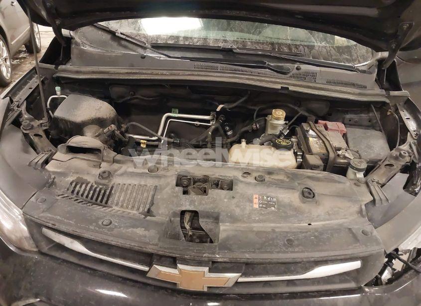 Photo 10 of 2020 Chevrolet Trax FWD LS (VIN 3GNCJKSB7LL125029)