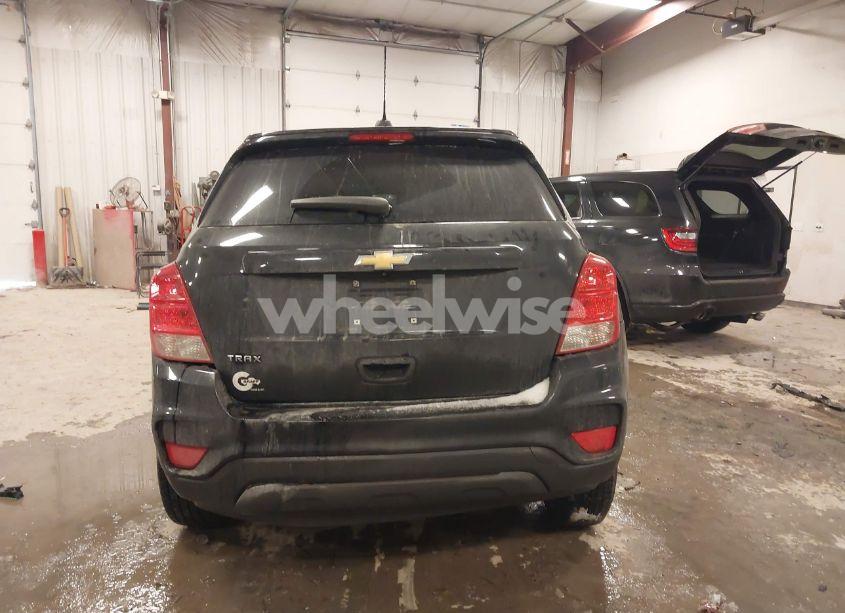 Photo 16 of 2020 Chevrolet Trax FWD LS (VIN 3GNCJKSB7LL125029)