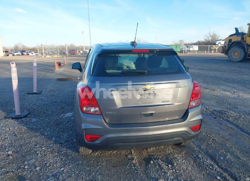 Photo 17 of 2020 Chevrolet Trax FWD LS (VIN 3GNCJKSB7LL306048)