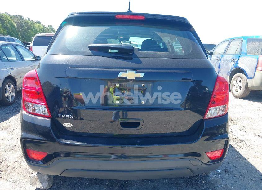 Photo 16 of 2017 Chevrolet Trax LS (VIN 3GNCJKSB8HL148181)