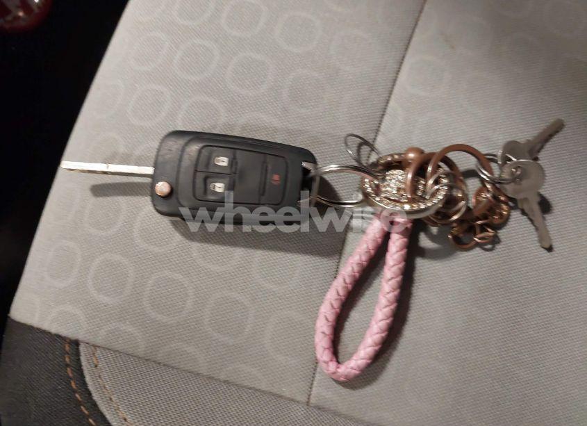 Photo 11 of 2018 Chevrolet Trax (VIN 3GNCJKSB8JL196429)