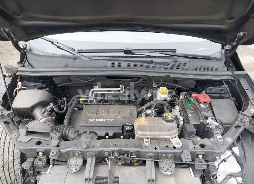 Photo 10 of 2018 Chevrolet Trax LS (VIN 3GNCJKSB8JL203072)